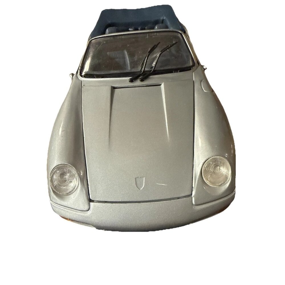 Vintage 1994 Maisto PORSCHE 911 CARRERA CABRIOLET 1:18 Diecast Model Grey Silver - Picture 3 of 16